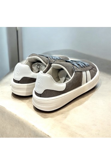 Zapatilla Deportiva...
