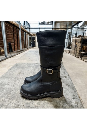 Bota Track City Noir